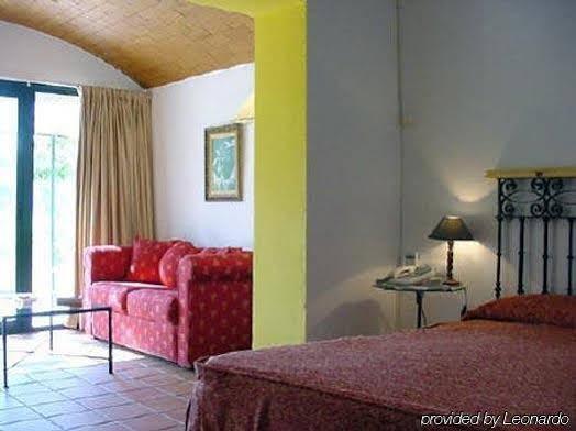 Torre del Compte Hospedium Hotel La Parada Del Compte מראה חיצוני תמונה