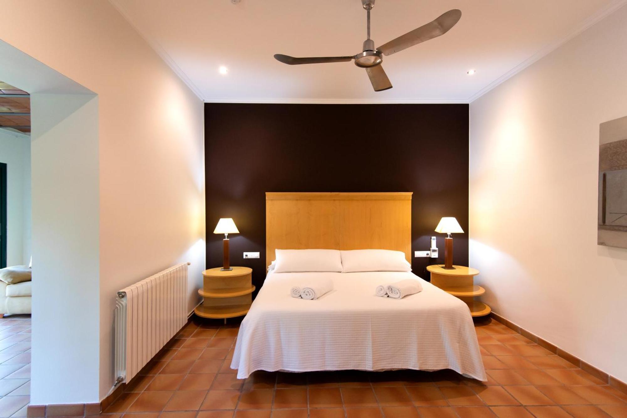 Torre del Compte Hospedium Hotel La Parada Del Compte מראה חיצוני תמונה